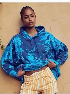 New Free People Movement Sprint to the Finish Printed Hoodie in Blue Floral L